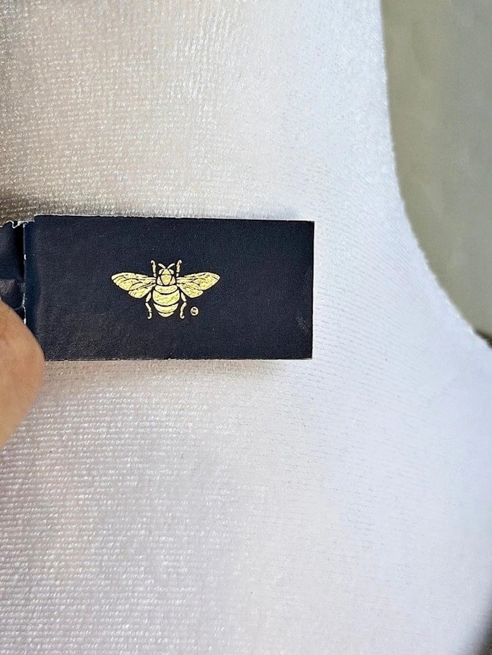 Kendra Scott Gold-Tone Charm Bracelet Like New - Picture 5 of 5